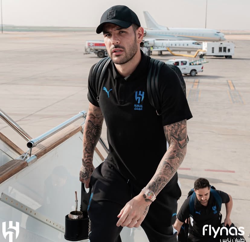MnbrAlhilal's tweet photo. لحظة مغادرة "ثيو، ليوناردو" إلى أوزبكستان 💙 https://t.co/RY0Zs553BG