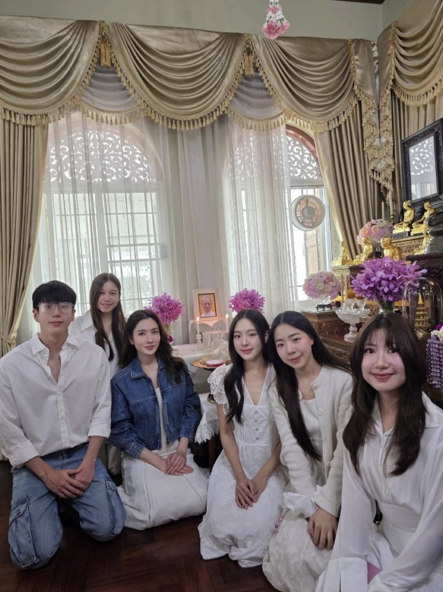 ครบรอบคุณตา 2 ปีแล้ว 🕊️

#affnonkul #แอฟนนกุล