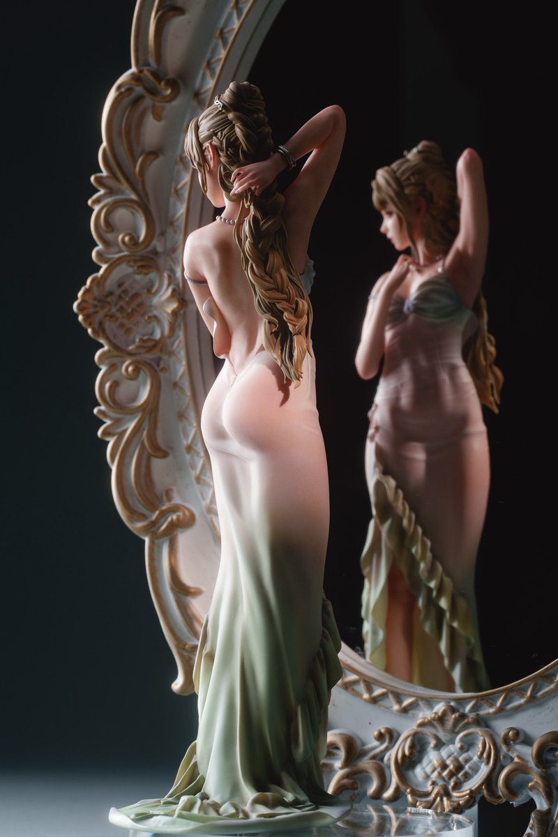 拍得太美辣～爱惨了～新涂的纱感衣裙
上海wf即将展出n1-f6-12
原型：<a href="/RYMatt6177/">RYMatt 若一</a> 
摄影：<a href="/Chezterrrr/">Chezter</a>