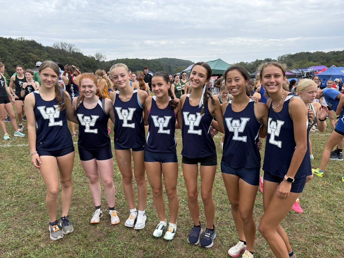 Varsity girls ready to make some noise at the Oatlands Invitational in Leesburg!