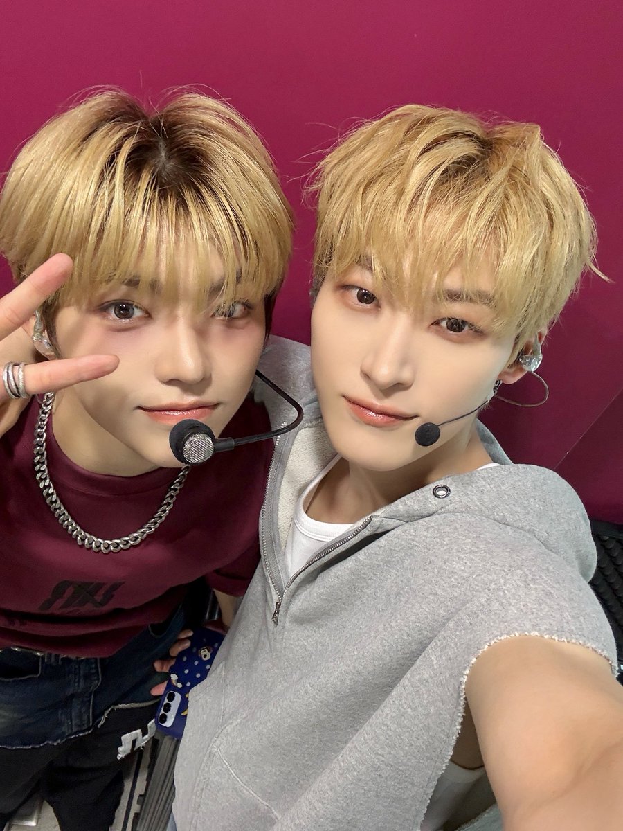 at_ALL_H_OURS's tweet image. [#유민]
음중도 마무리♥️

#ALL_H_OURS #올아워즈
#YOUMIN #유민