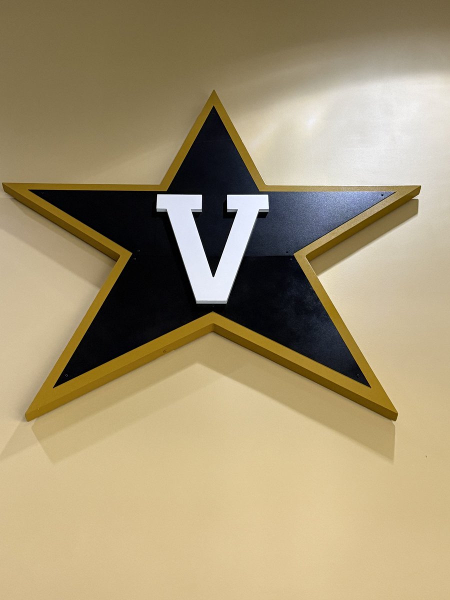 Ryan Rizzuti QB (@rrizzuti10) on Twitter photo Lets Go Vandy!
<a href="/VandyFootball/">#10 Vanderbilt Football</a> Lets Go Vandy!
<a href="/VandyFootball/">#10 Vanderbilt Football</a>