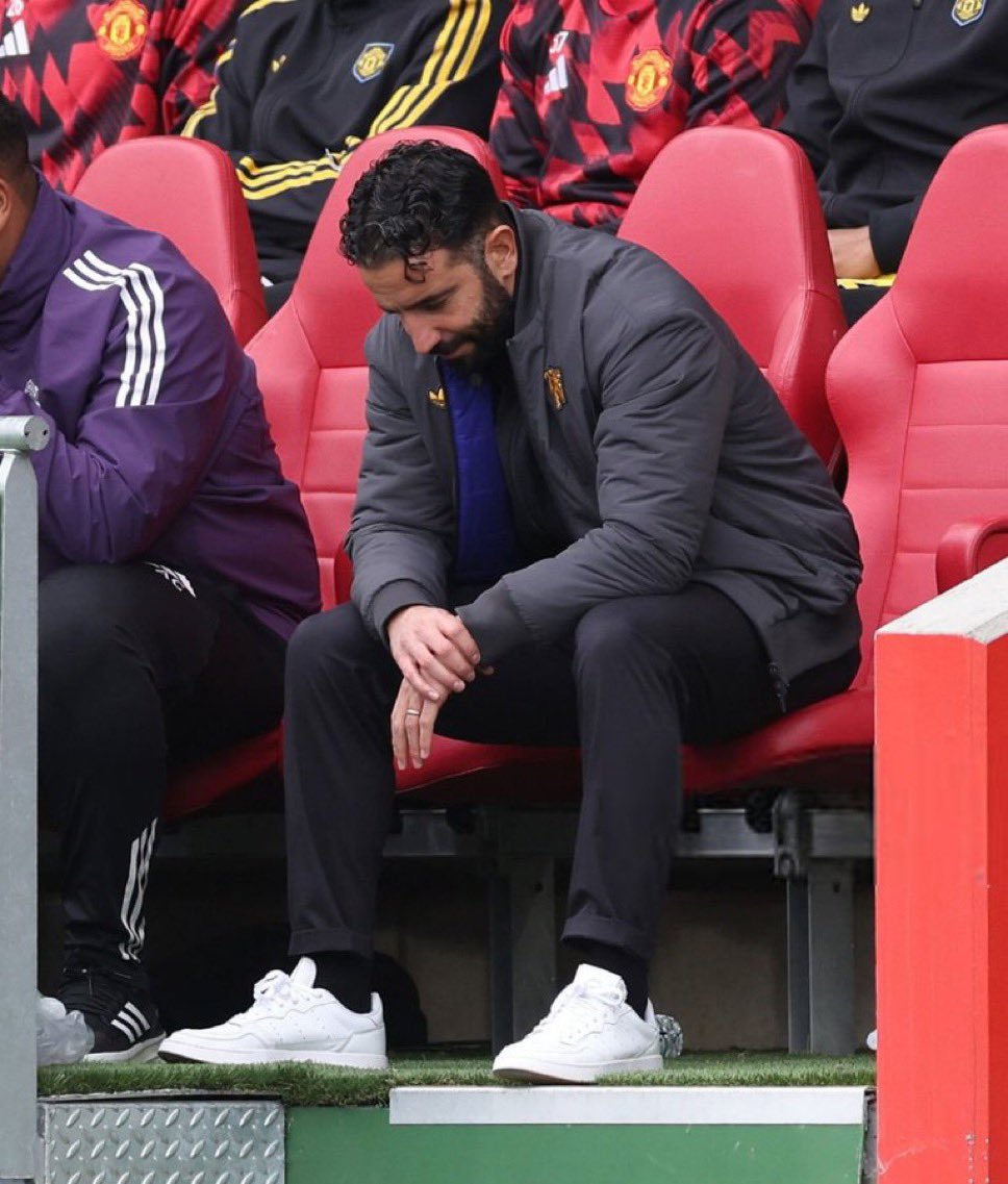 - Buying Lammens only to play Bayindir who’s ass
- Adolf Ugarte starting ahead of Mainoo
- Playing high line with Maguire and Shaw who’s both slower than GTA loading screen

I can’t defend you anymore, Amorim. You are sacking yourself