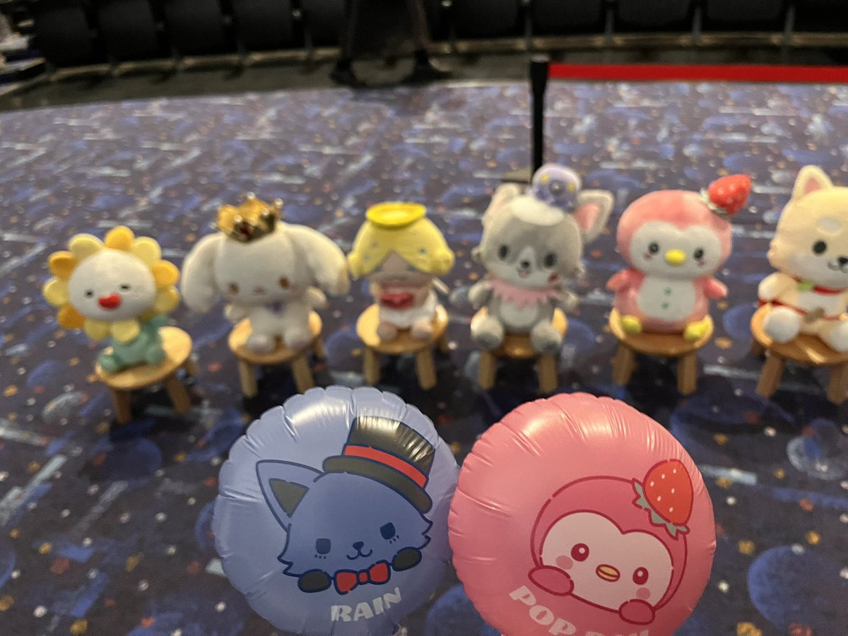 mirai_jo1jam's tweet photo. ジェオチャムの一気観上映会‼︎
フォトスポットたくさんあってかわいかった‼︎
席は最前の真ん中らへんで観ずらかった😂
#CHUMILY 
#JOCHUMテレビアニメ https://t.co/TnvQBin6fz