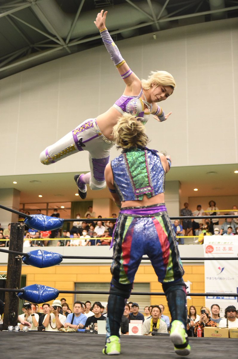 DSF_Marigold's tweet image. 🟪天麗皇希欠場のお知らせ

本日の逗子プロレス祭りで天麗皇希選手は左鎖骨骨折となり、当面の試合を欠場致します。復帰時期はリハビリの状況で判断となります。天麗皇希の試合を楽しみにしていた皆さんには、大変申し訳ありませんが何卒ご了承ください。

#pw_mg
