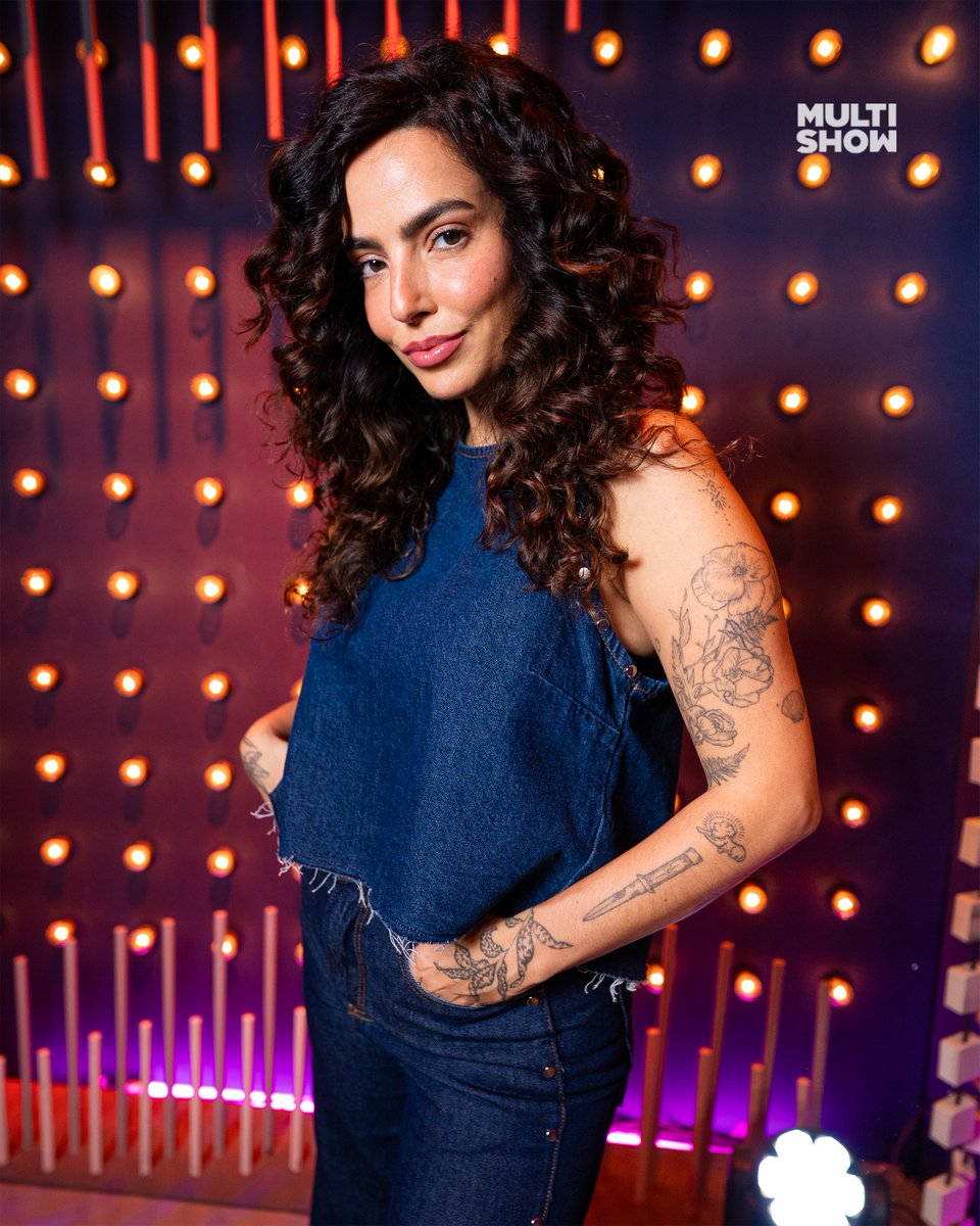 multishow's tweet photo. 11 aninhos de Laurão na casa, com muita música, entrevistas irreverentes e estilo… Olha ela toda de Pool Jeans da @riachuelo. Linda!
#VesteEVai #PoolJeans #publicidade https://t.co/lKGtxeNn3M