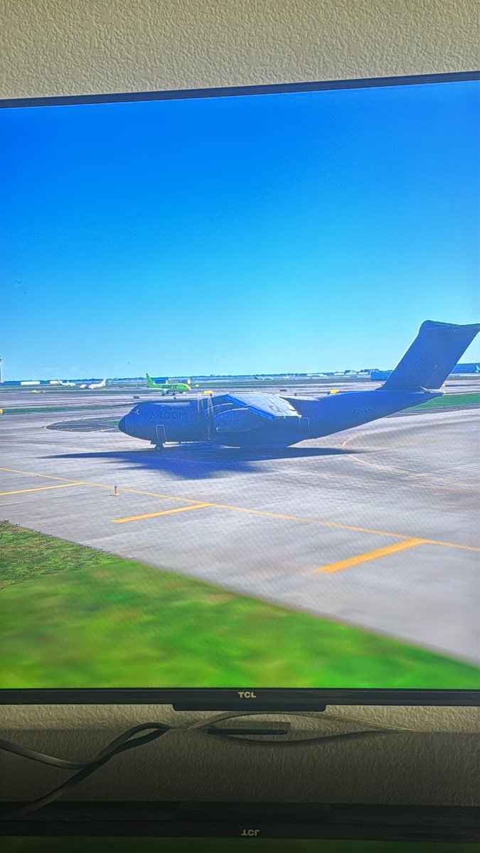 JayPatriot11's tweet image. @microsoft @Xbox #flightsimulator2024 the most broken glitched out game I’ve ever played. What a disgrace to fightsim