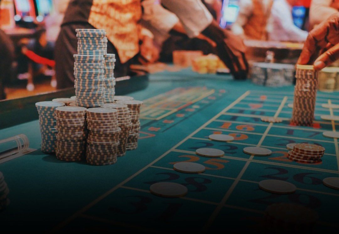 vtv_ecuador's tweet photo. #País 📌 La #CorteConstitucional 📑🎙 dio luz verde a la pregunta de consulta popular cuyo objetivo es preguntar a los ecuatorianos de autorizar el #funcionamiento de #casinos en hoteles de cinco estrellas. https://t.co/yR9HW7K1xg