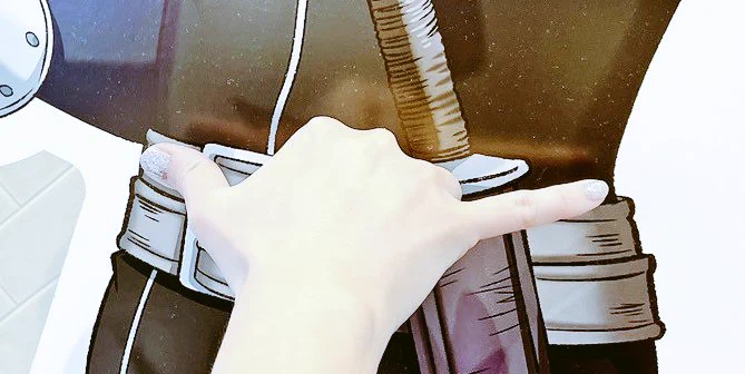 ※触ってません※ 私の指を伸ばした幅は18cmです のウエスト15cm位しかなくて恐ろしい程細く、も18cmしかなくてスタイル良すぎて震える 腰ほっそ 最高 巨乳で腰細い男大好き
