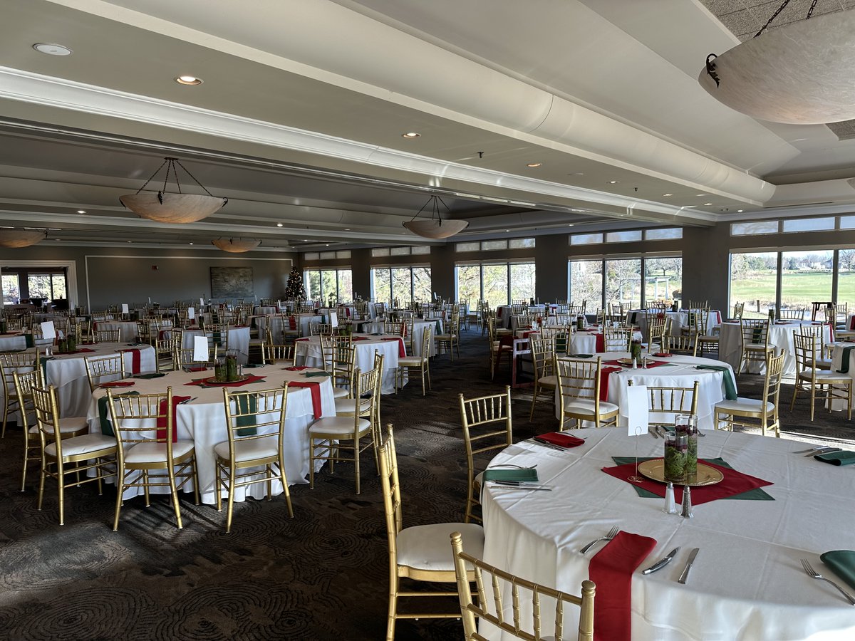 Celebrate the season in style at Eagle Brook Country Club! From intimate gatherings to grand celebrations, our elegant spaces and exceptional service make the perfect setting for your holiday party. Visit our website for more information and booking details. #GenevaIL
