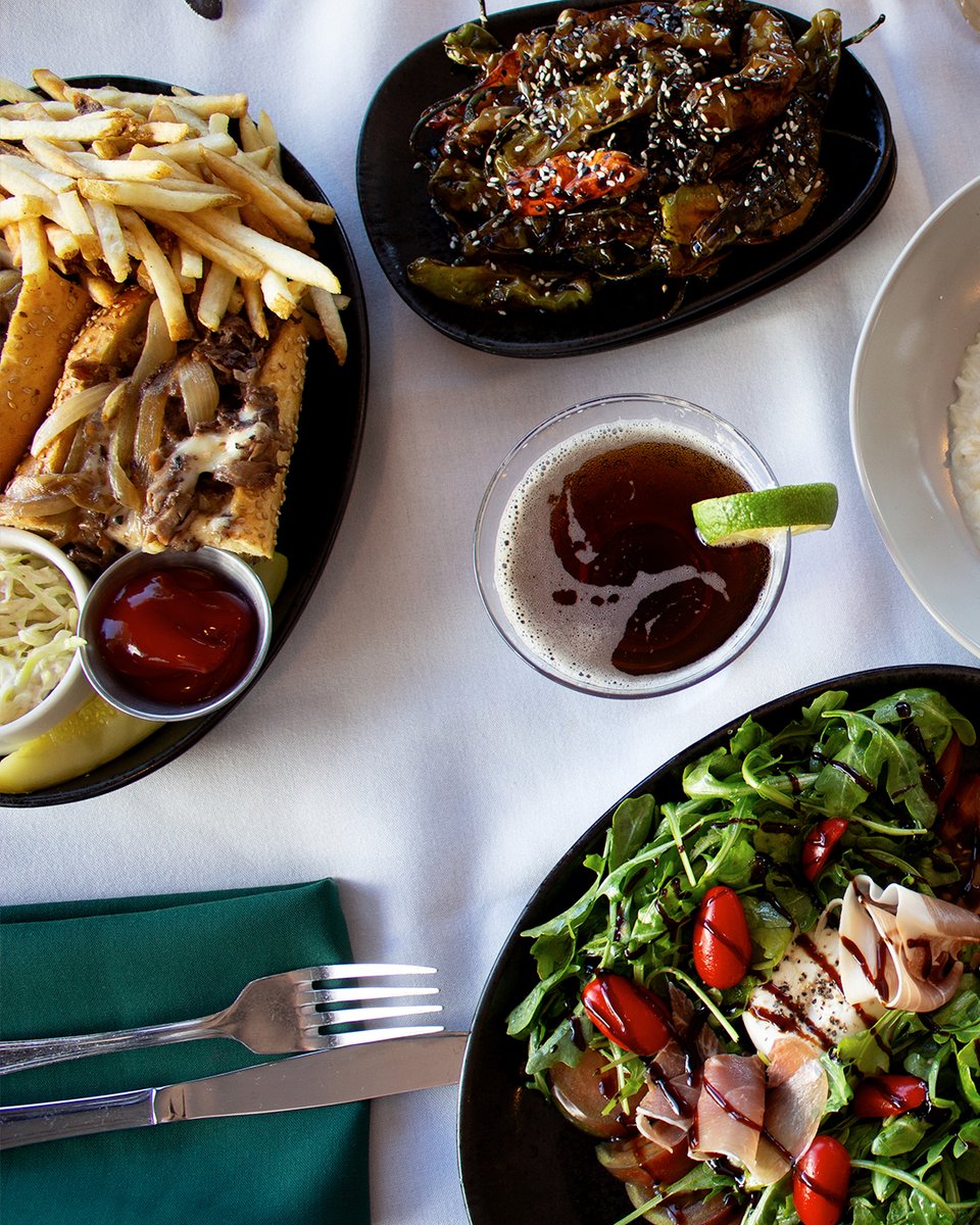 AtlanticCityCC's tweet photo. Your table's ready 🔔
From sharable shishito peppers to indulgent creamy risotto and crispy veal milanese, there's something for every craving at The Taproom.

Open to the Public | Walk-ins Welcome
Saturdays Open from noon. https://t.co/Yagb45PeZL