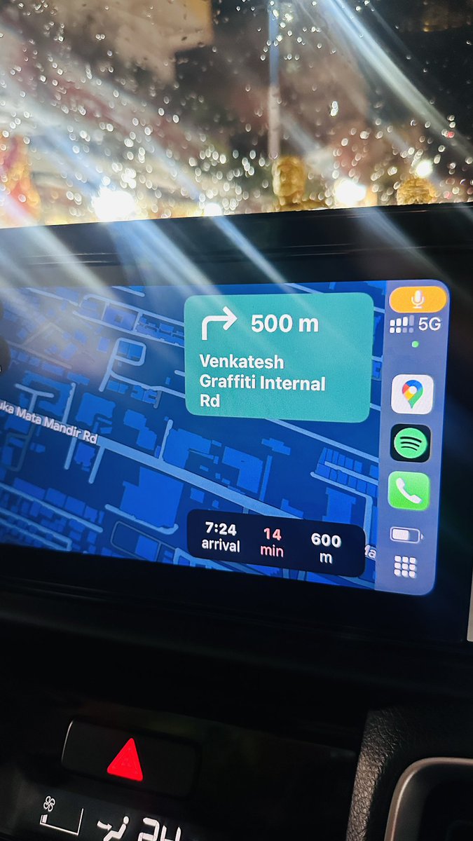 mi_pratikbhasar's tweet photo. Stuck in Keshav Nagar Manjari Road traffic chaos! Map says 20 mins to cover 600m but reality bites - 1 hour & counting! When will the infrastructure catch up? #KeshavNagarTraffic #PuneTraffic #InfrastructureNeeded
@AjitPawarSpeaks @PMCPune @PMRRECORDS @Dev_Fadnavis @nachiket1982 https://t.co/9o0c5LYCll