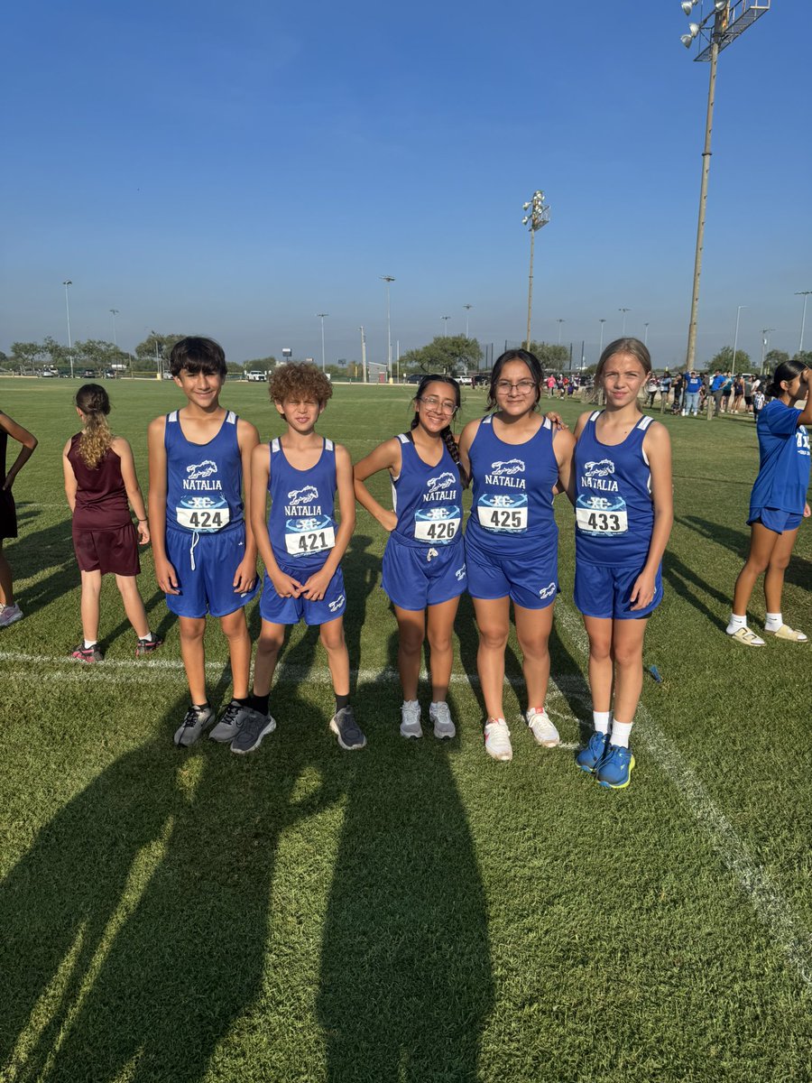 7th Grade Boys and Girls getting ready for their race!