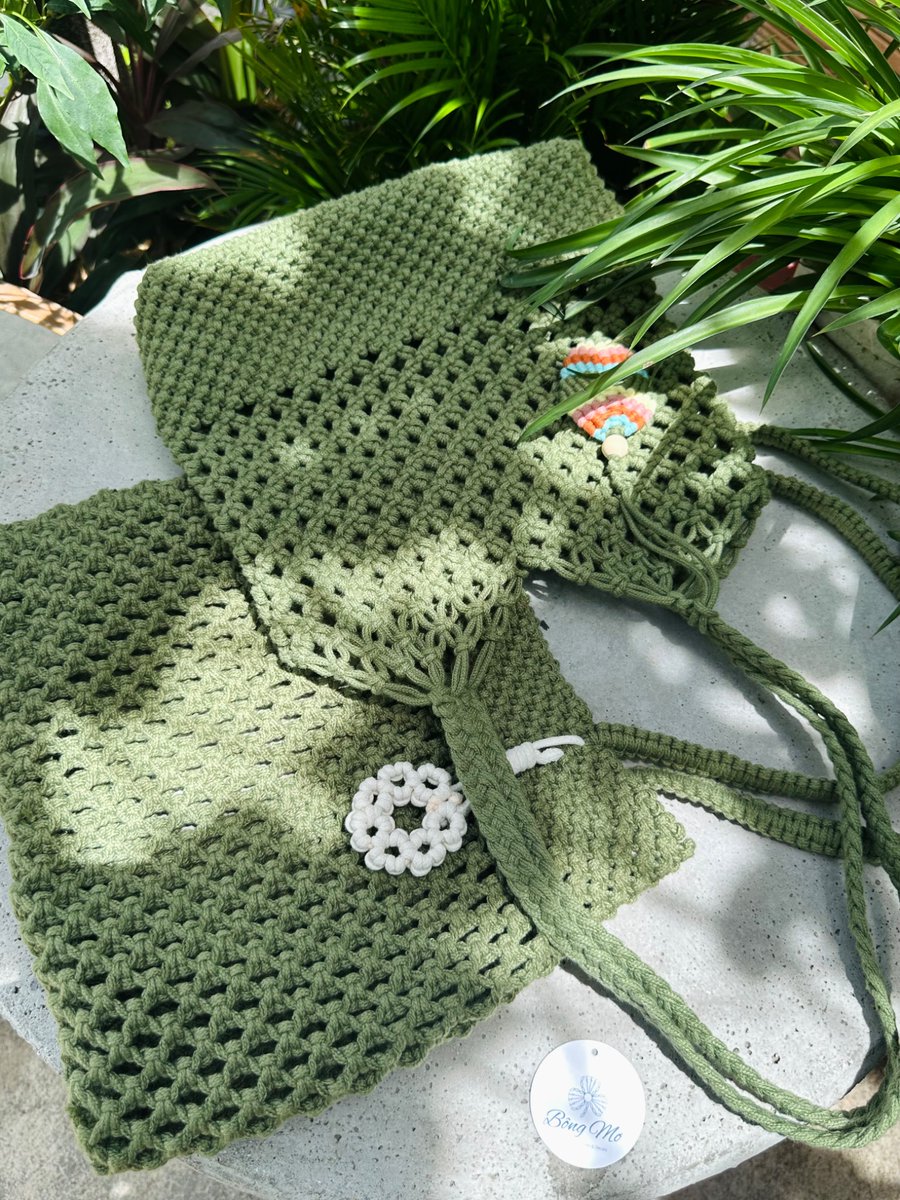 QuynhMi95's tweet image. ✨ Couple of September ✨
- - -
Trình làng 3 couple nhà Bông Mơ được hội chị em săn lùng diện cặp cùng nhau đây ạ.
Bạn vote cho cặp nào ☺️❓
🫴See more facebook.com/share/1BGt3TuE…
#macrame #handmade #bag