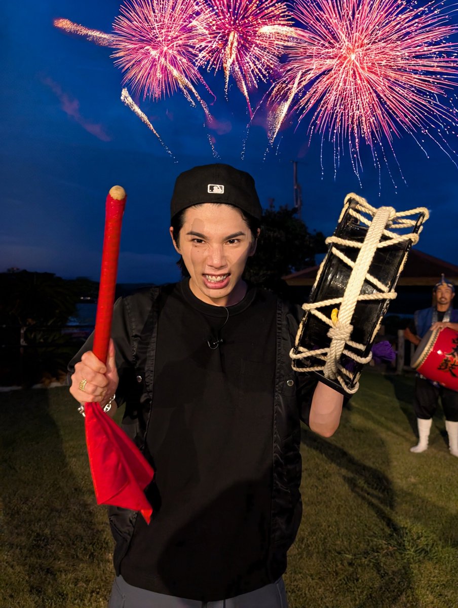 ただいま放送中📺⚡️／ 沖縄の伝統的な念仏踊り、エイサー体験をする