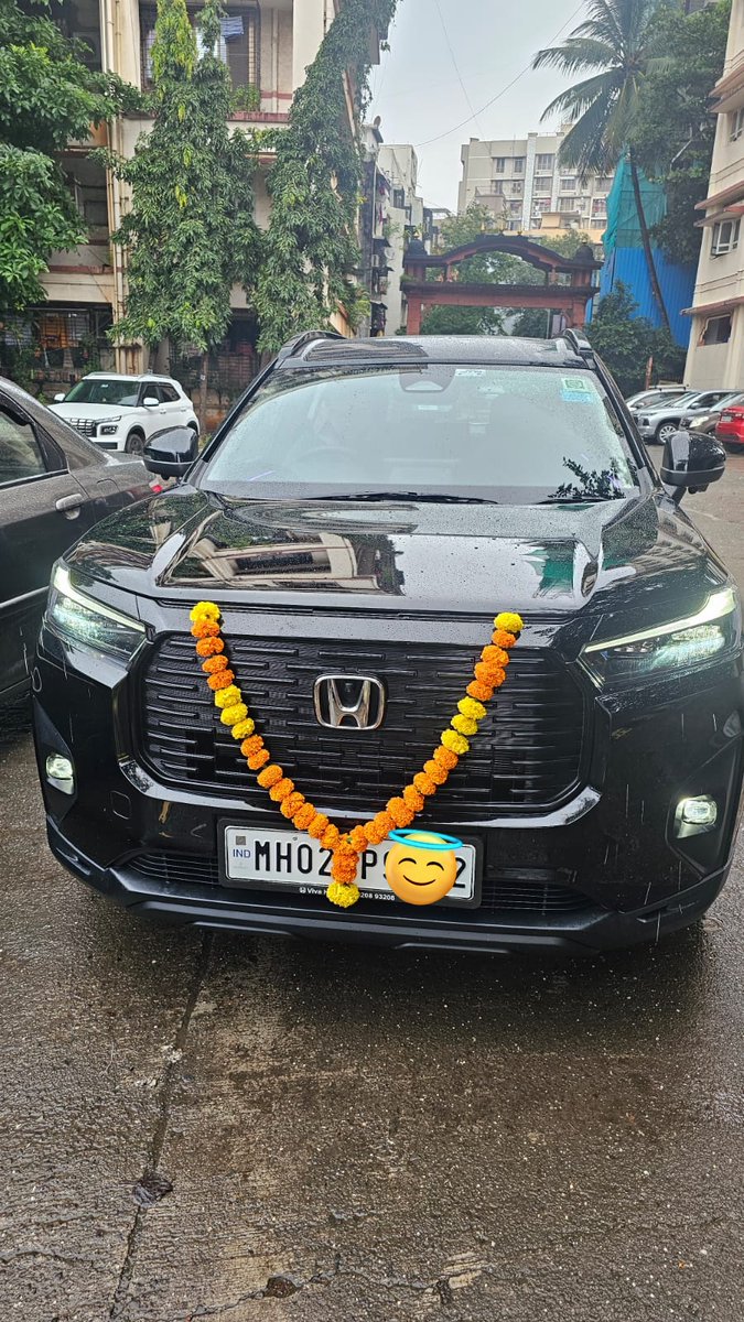 Sani4289's tweet photo. @volklub thank you for your honest videos. Took delivery of Honda Elevate Signature Black edition today! 
Regards https://t.co/vMaoLeZDA0