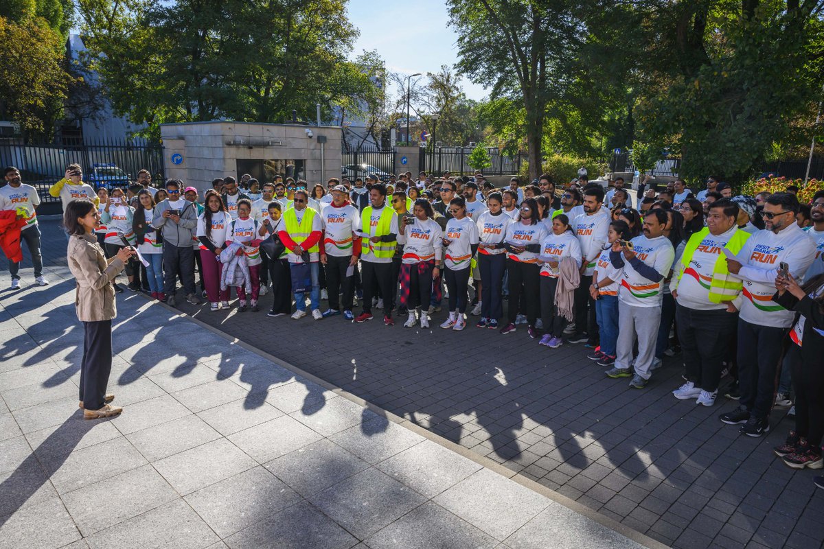 IndiainPoland's tweet photo. Reinforcing our commitment to a #ViksitBharat 

After the completion of the #ViksitBharatRun H.E. Nagma Mallick addressed the Indian diaspora and administered the #ViksitBharat pledge to them. In her address Ambassador recalled that PM @NarendraModi had outlined his vision for a Viksit Bharat 2047 in his 2025 Independence Day speech, emphasizing that India’s progress is built on self-reliance, innovation, and citizen empowerment. 

@MEAIndia @MyBharatGov @YASMinistry @PMOIndia @IndianDiplomacy