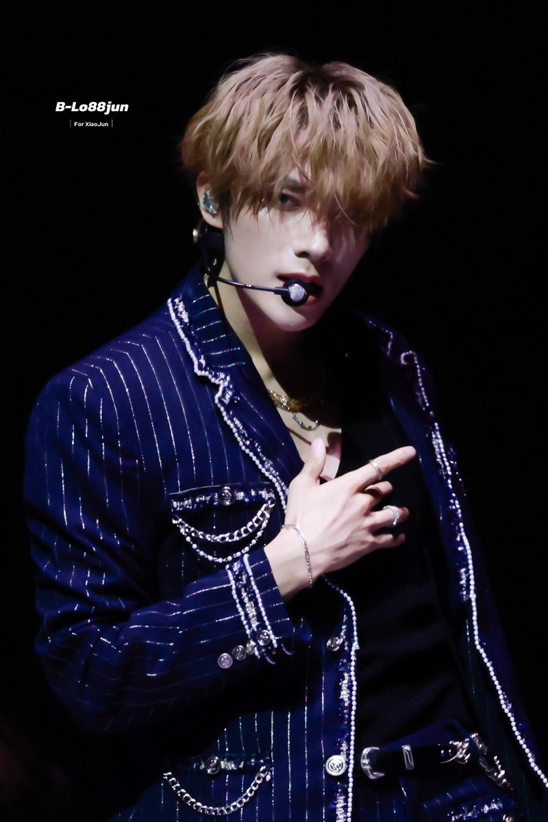 B-Lo88jun tweet media