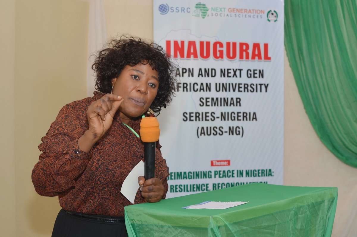 SSRC_APDD's tweet photo. #AUSS-NG Keynote🎙️| Prof. Abosede Babatunde (@UnilorinNGR) delivered the keynote lecture, “Reenvisioning the Local Turn in Peacebuilding”

"New approaches to managing resource conflicts must consider how interventions feed into the ‘politics of the local'" https://t.co/B3pqIN4Gvn