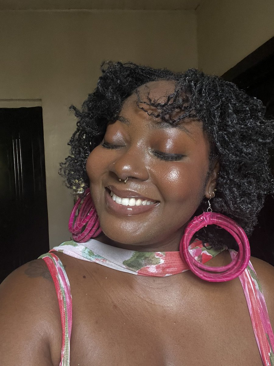 Today’s face ft earrings from <a href="/Karatastudio/">Karata</a> 💖✨