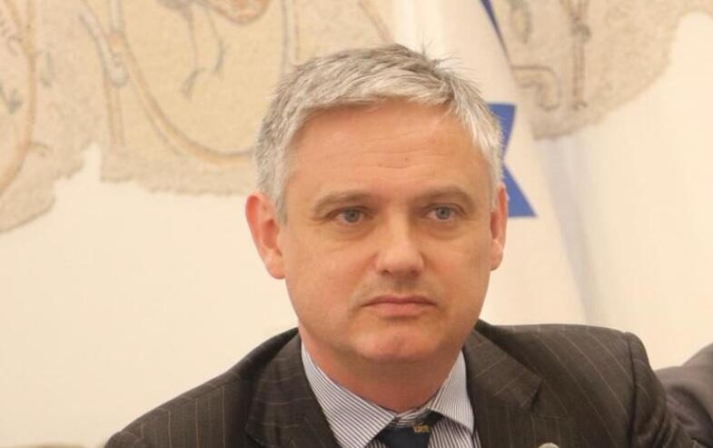 In 2022, Palantir hired former Labour MP John Woodcock.

Woodcock resigned from Labour whilst being investigated for sexual harassment.

He is a former chair of Labour Friends of Israel and has been funded by serial Israel lobbyists Chinn, Mendelsohn, + David Garrard.