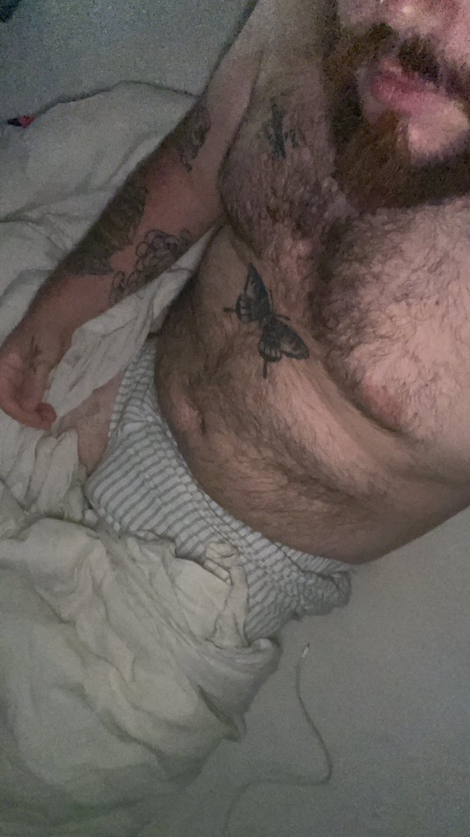 beefysadboy's tweet photo. COUCOU https://t.co/nUliZrkauZ
