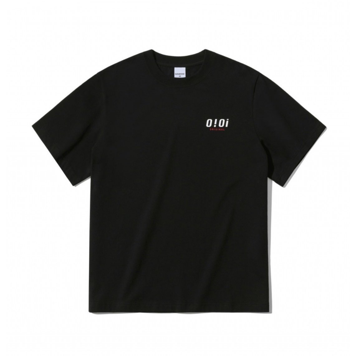 suffsun's tweet photo. ยอรอบุนนเอ้บๆเสื้อยืด oioi 2pack (ได้สองตัว) ลดเหลือแพ็คละ 390 free ems ตกตัวละ 195.- เท่านั้น รอบอก 48“ 🖤🤍 https://t.co/Fv3Re395NA
