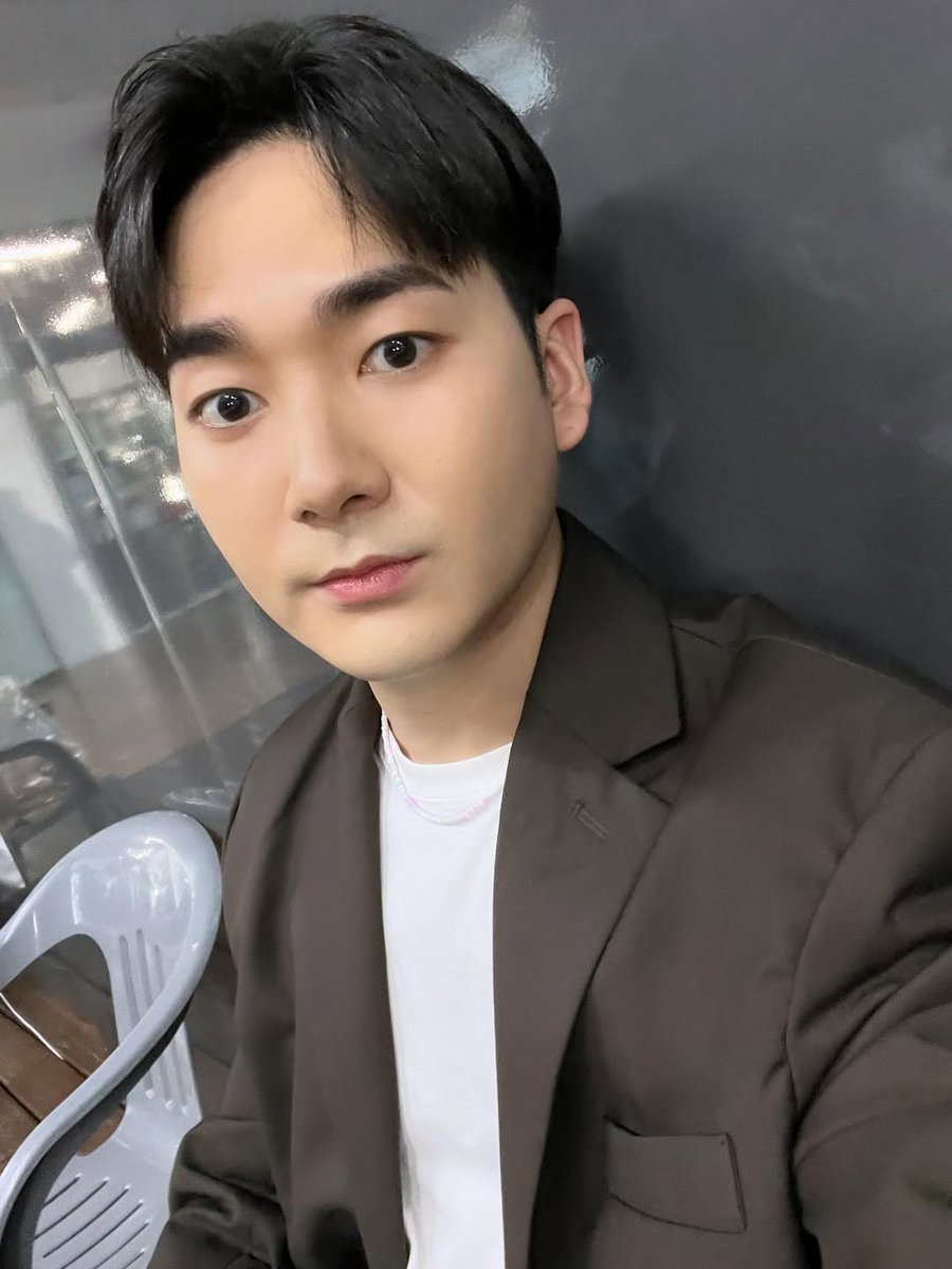 FluffyCheeks_ARON tweet media