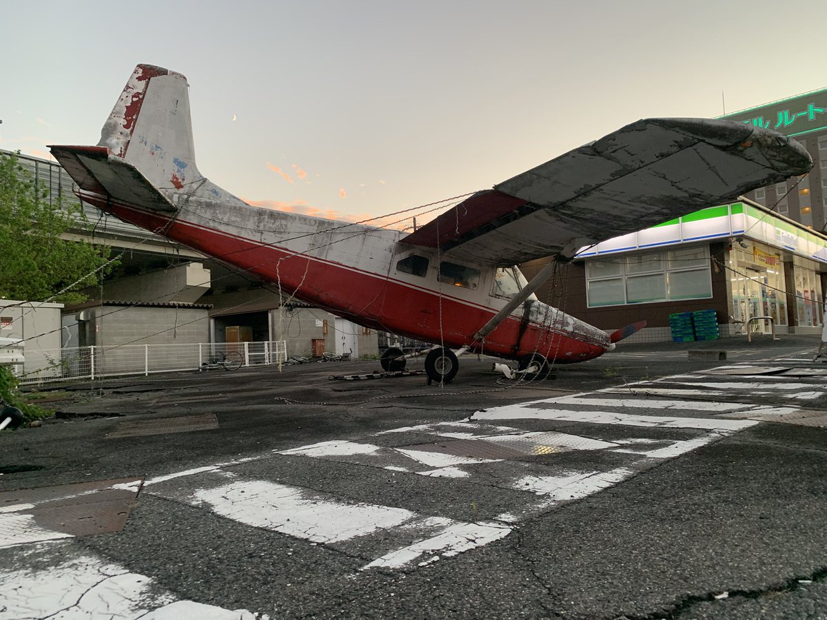 ひじから tweet media