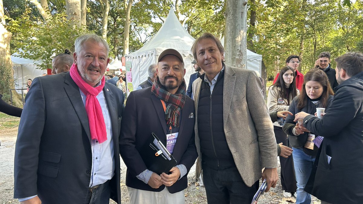 SionJerome's tweet image. Construire l’avenir de la Gauche dans la nuance et le débat…
Avec @CaroleDelga à #Bram pour “les rencontres de la Gauche” 5ème édition.
À quelques mois des municipales, il est indispensable de se parler, de travailler ensemble et oui, de partager aussi 1instant de convivialité…