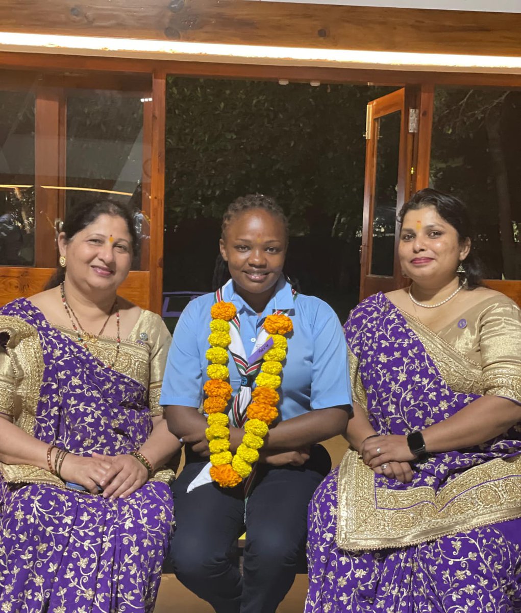 KenyaGirlGuides's tweet photo. We’re proud of Mercy Mueni who represented us at the Arts4Healing Event in Sangam, India! She connected globally, explored healing through arts, engaged with communities &amp; grew leadership skills. Her pride &amp; dedication inspire us all! 🌍✨ #GirlsCreatingABetterWorld #HereForHer https://t.co/g2P0xiuSpp