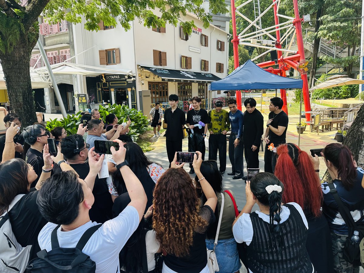 Finally you’re here in Singapore! 🙏🏻 I’m so proud of you guys and super excited for tonight’s show!

1ST ONE AT MUSIC MATTERS
<a href="/1stoneOfficial/">1ST ONE</a> #1stOne
#1STONEatMUSICMATTERSLIVE2025 #MMLive25 #AllThatMatters25