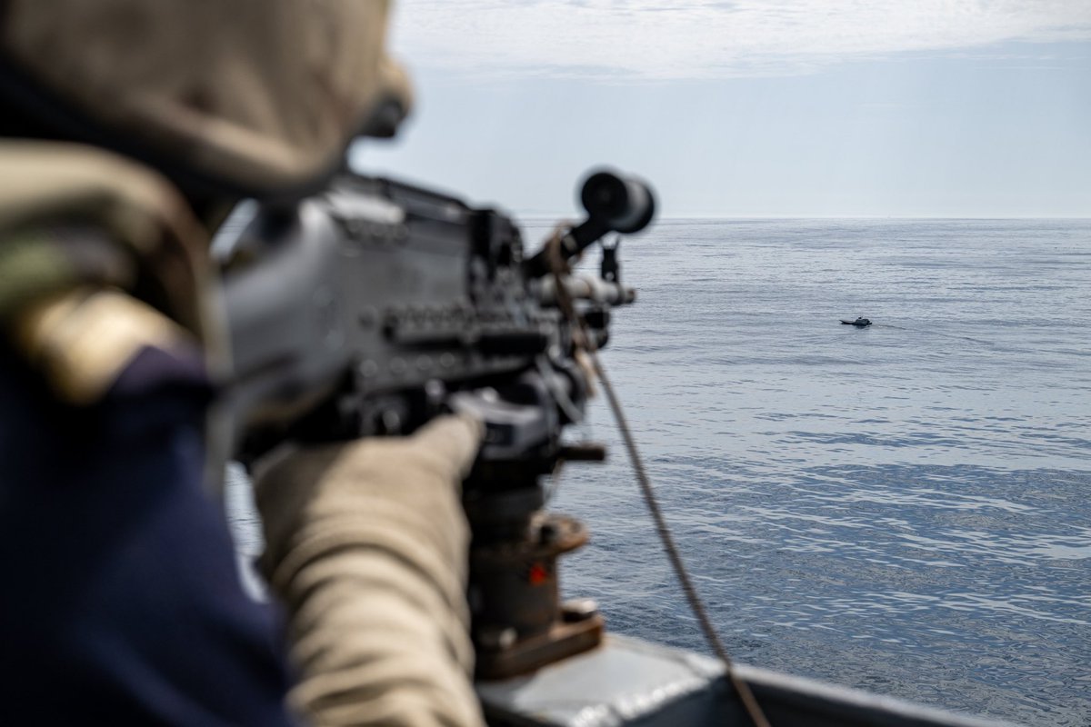 FrenchForces's tweet photo. 📍 Portugal | 🇫🇷 joins #DynamicMessenger by @NATO
🔹 Testing air, surface & underwater drones
🔹 Enhancing allied integration of advanced robotic tech #together https://t.co/YSxvyugQ8T