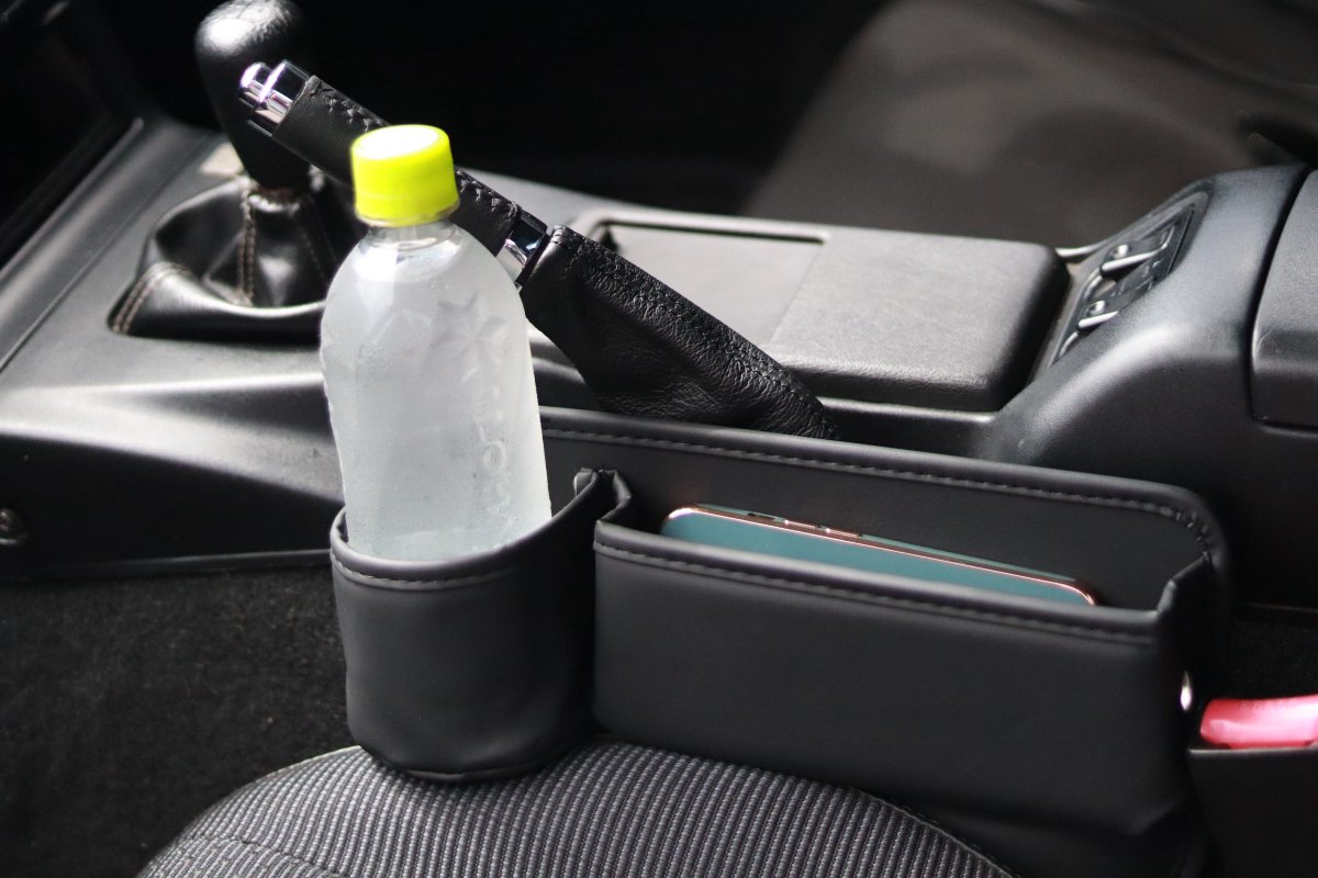 plot_p4's tweet image. これはただのカップホルダーじゃない。
孤独な運転席に咲く、小さな忠義の花である。

#Mazda #Eunos #Roadster #Miata #mx5 #jassperformance #マツダ #ユーノス #ロードスター #ミアータ #ジャスパフォーマンス  #プロトツーリング部 #走り出せばそれはツーリング