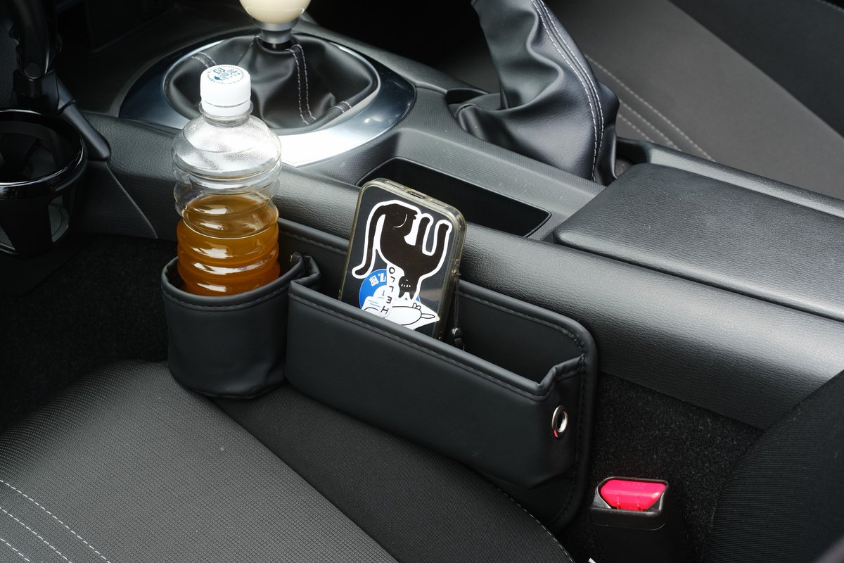 plot_p4's tweet image. これはただのカップホルダーじゃない。
孤独な運転席に咲く、小さな忠義の花である。

#Mazda #Eunos #Roadster #Miata #mx5 #jassperformance #マツダ #ユーノス #ロードスター #ミアータ #ジャスパフォーマンス  #プロトツーリング部 #走り出せばそれはツーリング