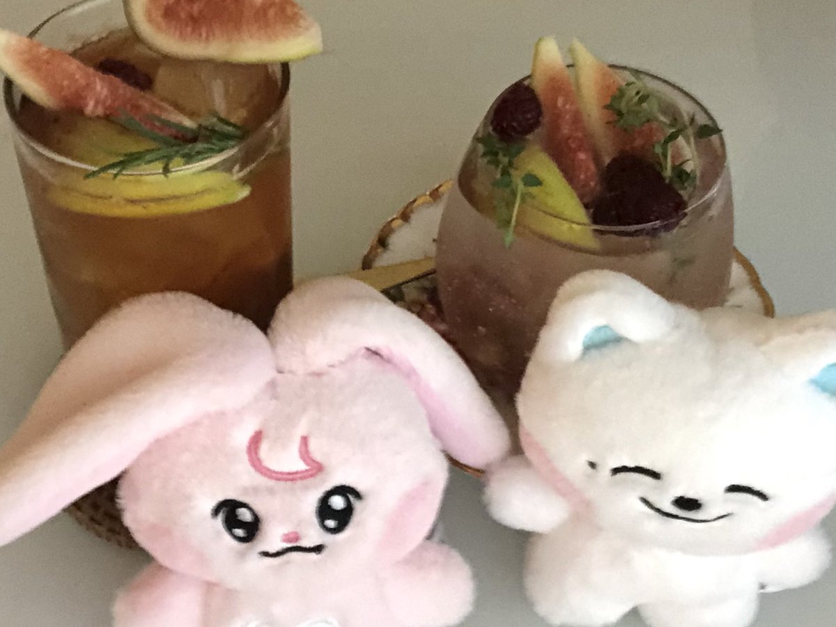 사이좋은 토끼와 강아
앞으로도 사이좋게 지내야한다~