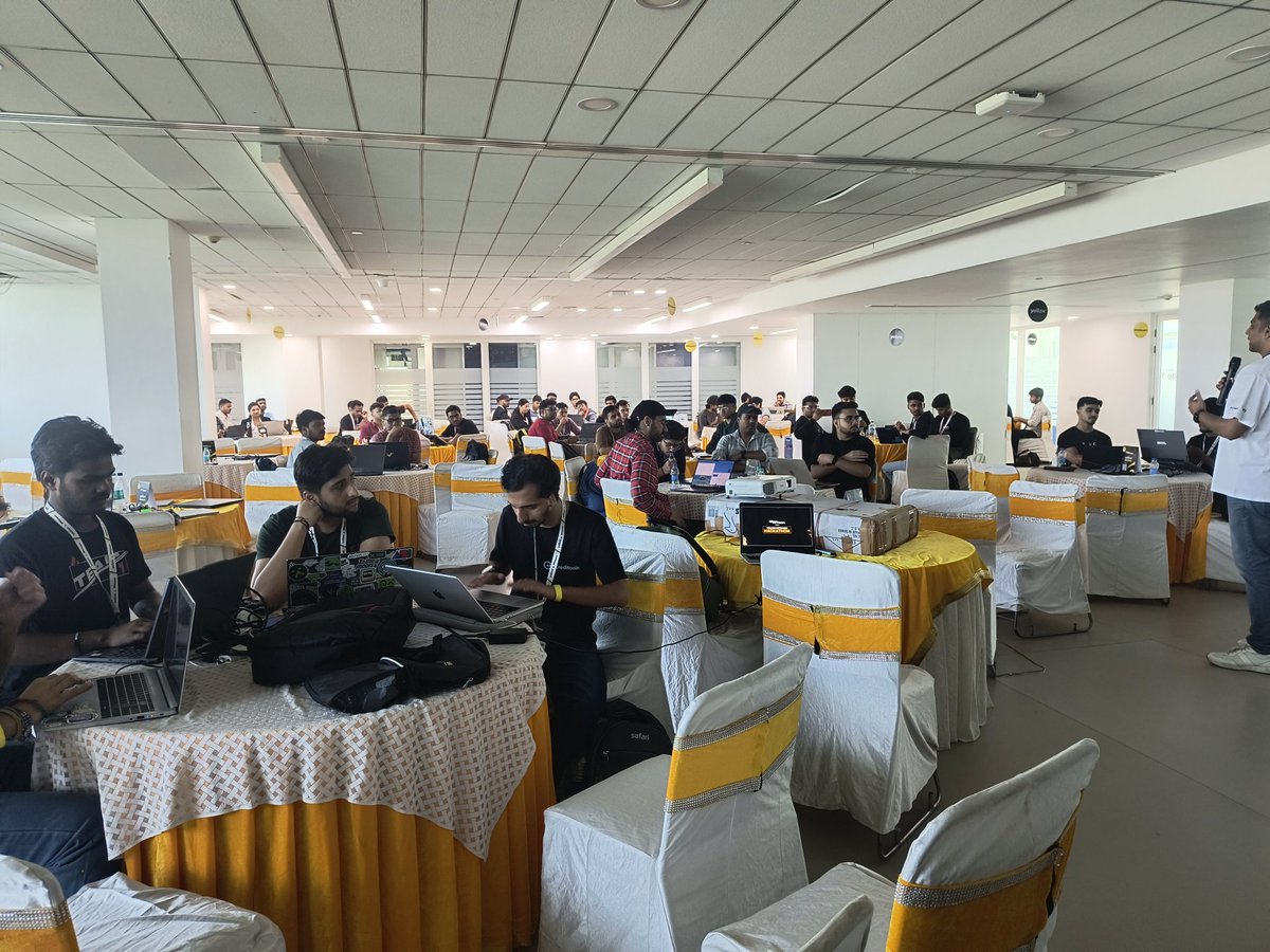 Before and after at  <a href="/Yellow/">Yellow</a> hackathon hosted by <a href="/BizthonOfficial/">BizThon | Global Business Hackathon</a> 😎