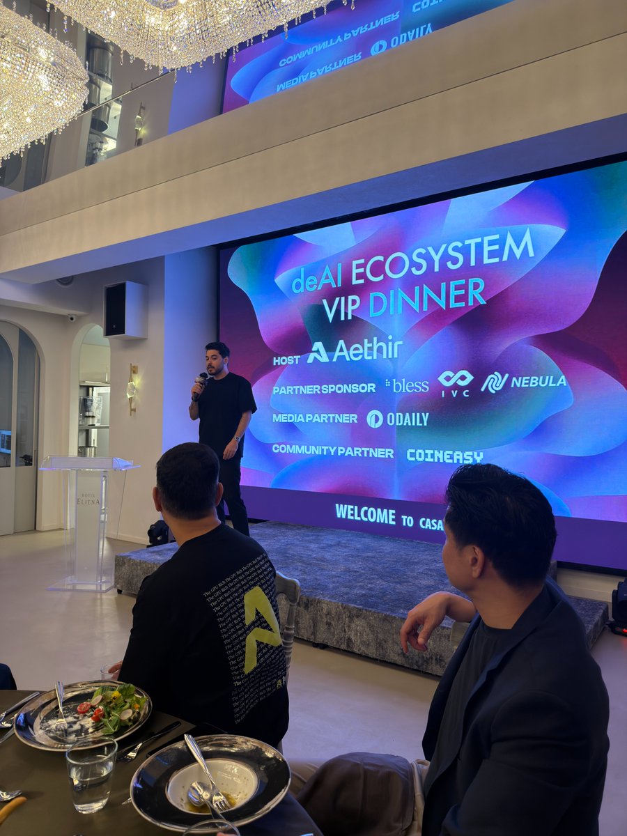 sina_builds's tweet photo. Thanks for an amazing dinner hosted by @MRRydon founder of @AethirCloud with @theblessnetwork, @ivcryptofund @Nebula_Agency_ @Coiniseasy
Another amazing event - great job guys.
#koreablockchainweek https://t.co/M6Spvbf6Dw