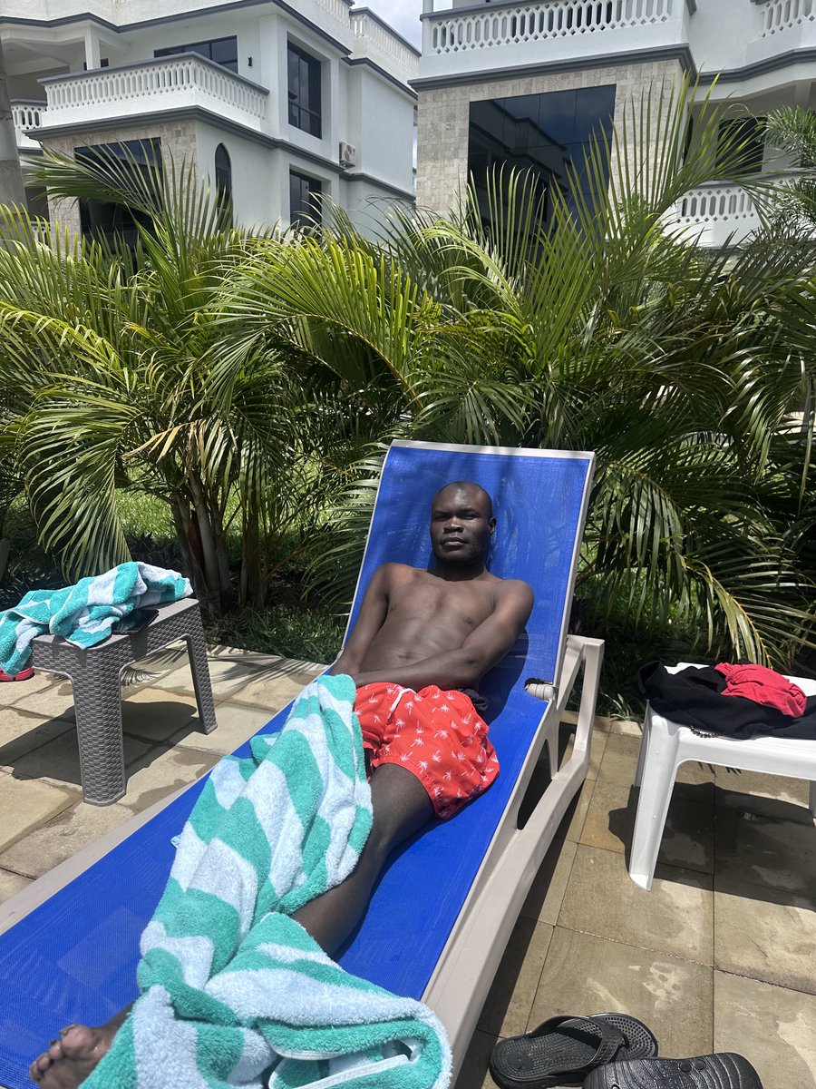 Book Ten tweet media