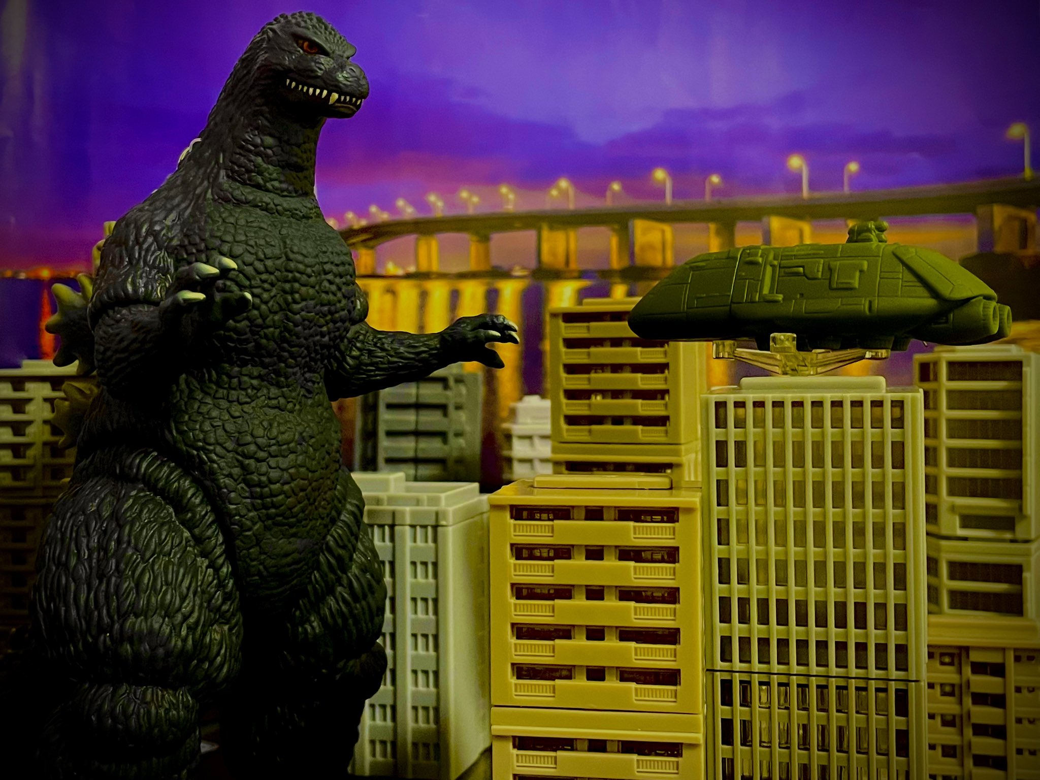 ムービーモンスターシリーズ極 ゴジラ(1989) 大阪進撃ver. フィギュア