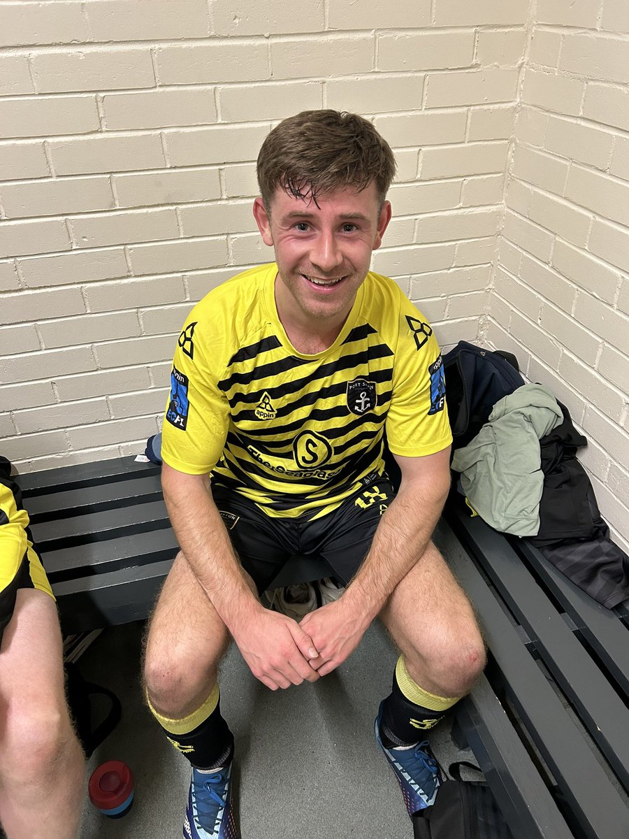 PortSetonFC's tweet image. Good result this morning for the lads! 7-1 final score. Goals from:

⚽️⚽️ Chrissy S
⚽️ Gaz
⚽️⚽️ @AdamForsyth4 
⚽️ @JakeGrant1995 
⚽️ @CraggaMcLeod 

A good performance all round from the team but it’s @AdamForsyth4 who takes the MOTM! Mon the Seton 💛🖤