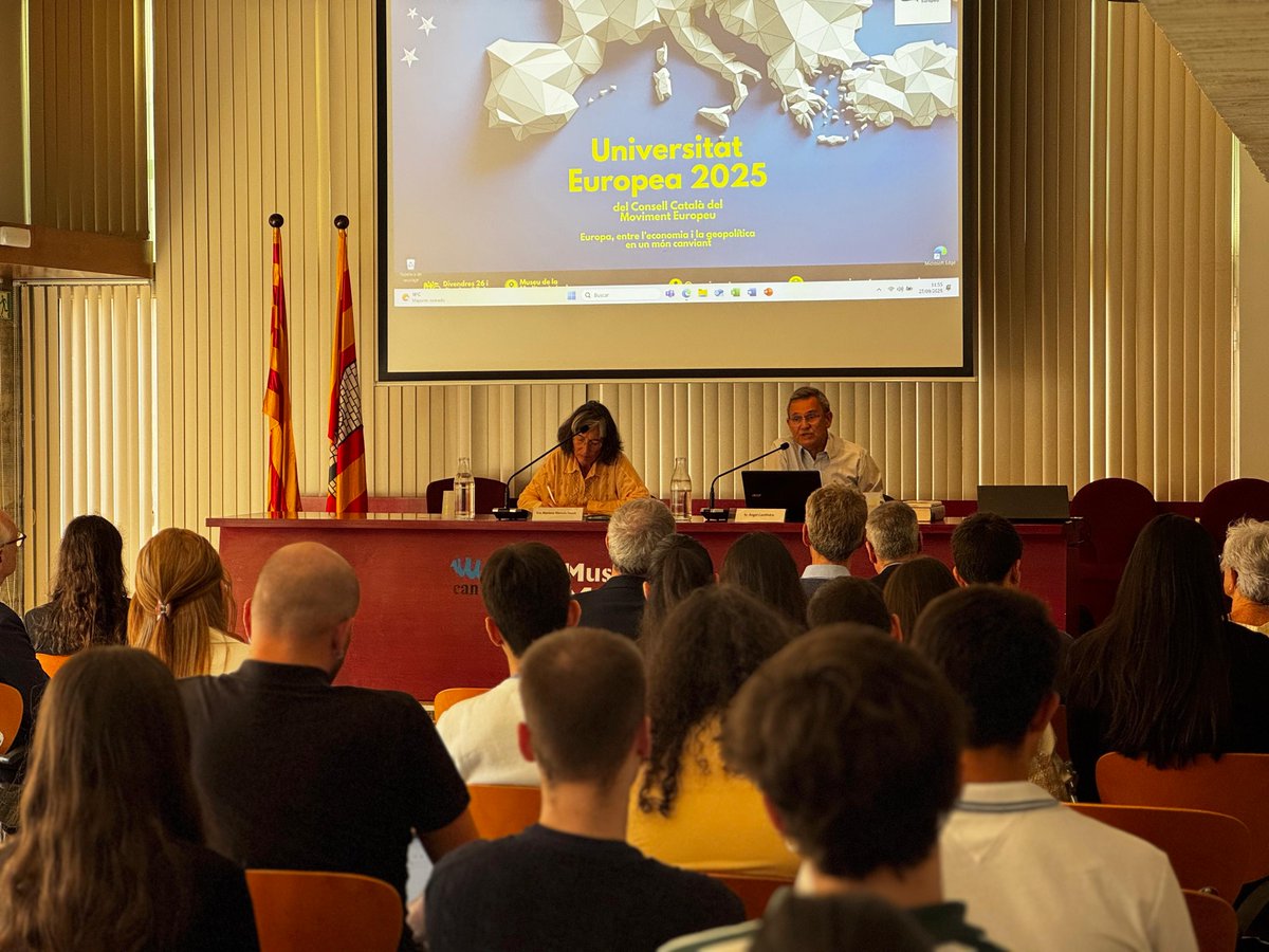 Diàleg amb <a href="/angcastineira/">Àngel Castiñeira</a> , professor d’Esade i director de la càtedra Lideratges i #Sostenibilitat sobre 👉El poder dels lideratges en la #geopolítica actual, presentat per <a href="/MarionaID/">Mariona Illamola Dausà 🎗</a> , professora de Dret de la UdG i Directora del Centre de Documentació Europea i d’ <a href="/EDGirona/">Europe Direct Girona🇪🇺</a>