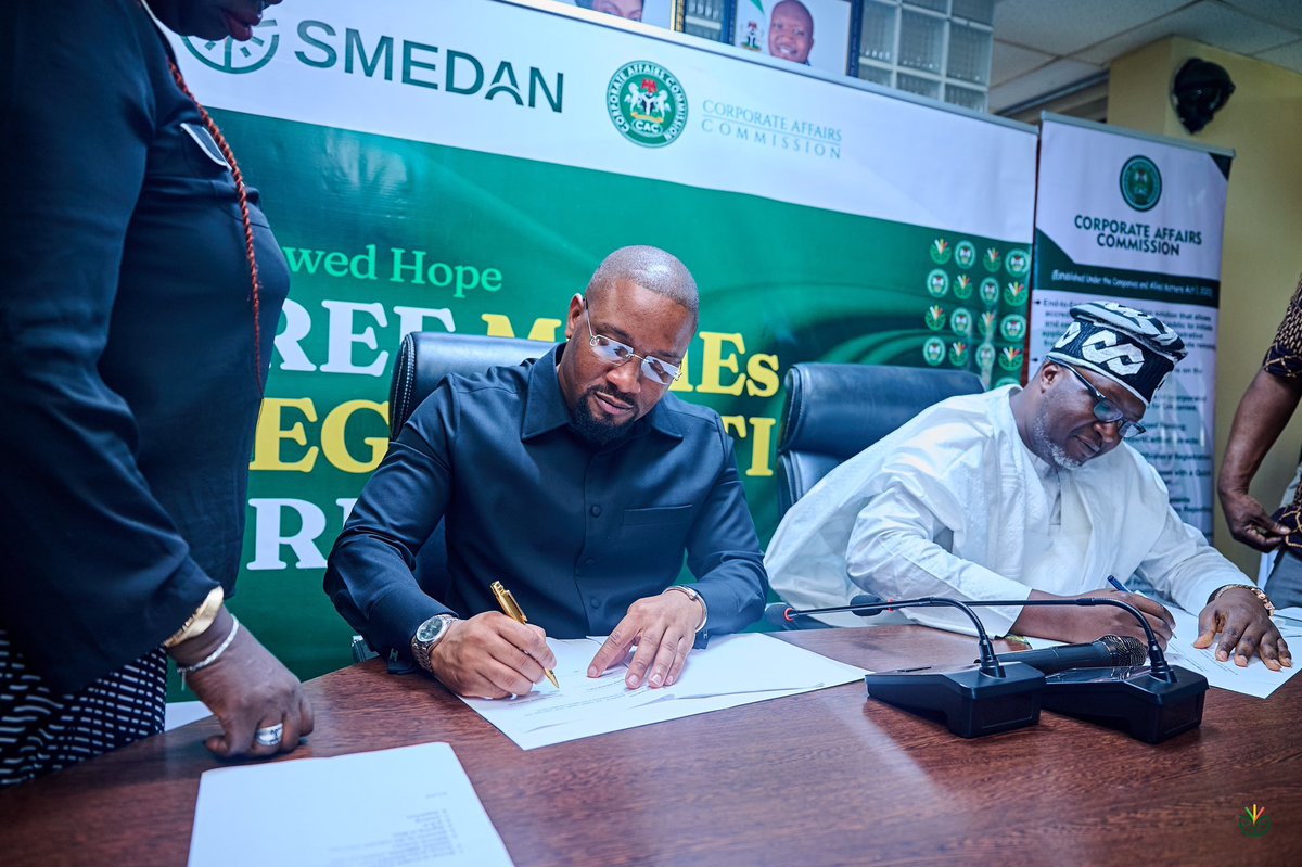 Just signed a partnership with CAC to give 250,000 small businesses FREE business name registration!
Part of President Tinubu’s Renewed Hope Agenda to support entrepreneurs and job creation.  
Apply now via portal.smedan.gov.ng  
#SMEDAN #CAC #RenewedHope #BusinessSupport #🇳🇬