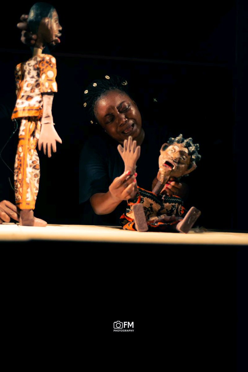 centremikanda's tweet photo. Retour en images du spectacle Kuakidjila kua Mukulakaja de la Compagnie Théâtre de Marconte au Centre culturel Mikanda hier vendredi. 
Merci CTM, Merci N’djili https://t.co/qTgM1TaFA3