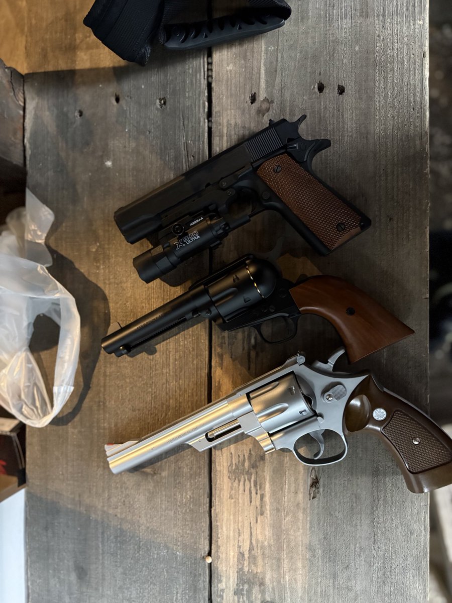 assu1235r's tweet image. 今日の拳銃祭、楽しかった〜
@hikou50maruwaさんからマガジンキットを買いました〜割引もしてくれてとても嬉しかったです〜
今日対戦した皆さんありがとうございました。( *ﾉ_ _)ﾉﾉ╮*_ _)╮ｱﾘｶﾞﾀﾔｰ
 #鹿児島サバゲー
 #サバゲー
 #DRAGOON