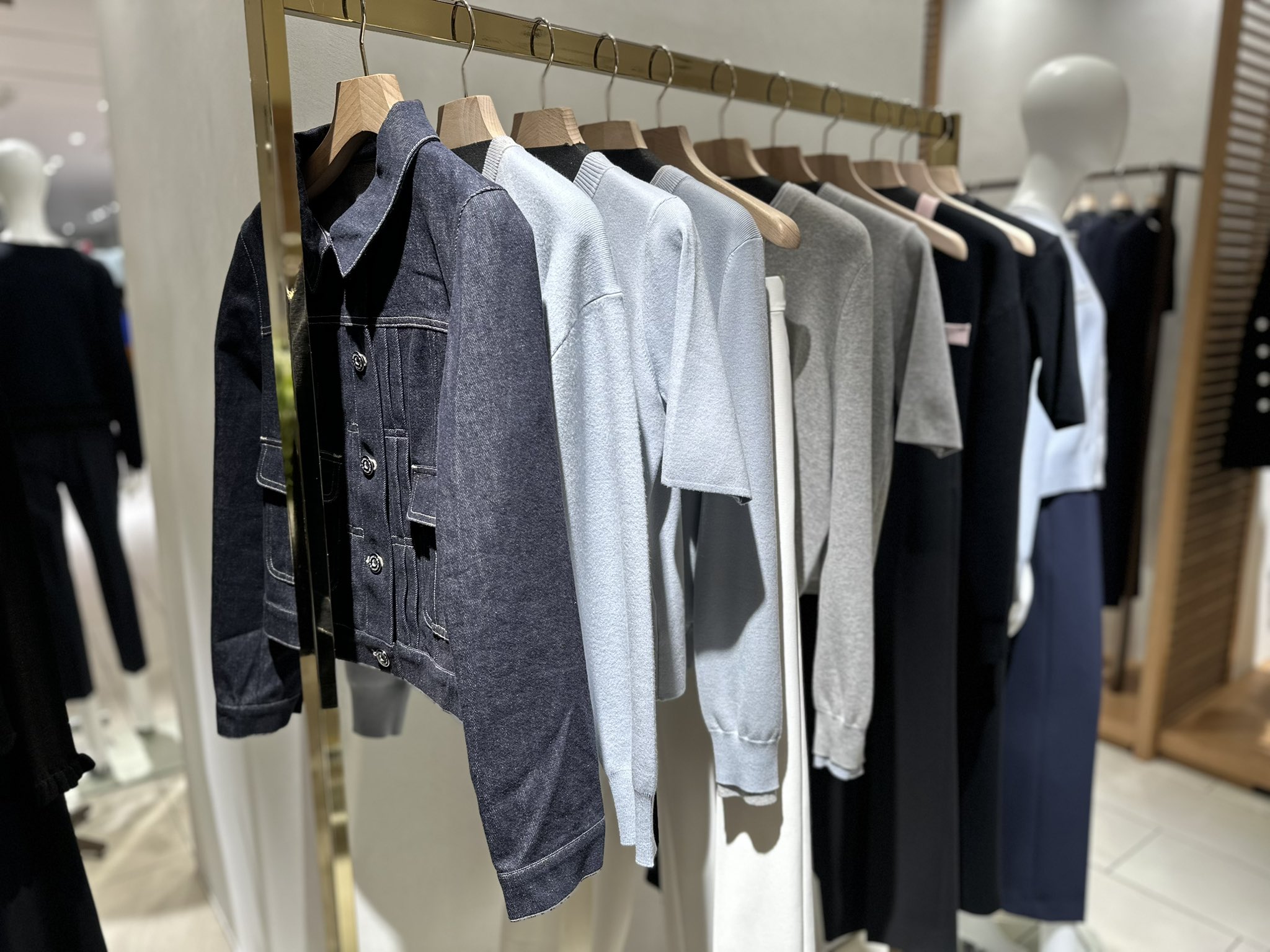 【15日までの出品です】エムプルミエ ❤︎ ハンドステッチミドルライトコート WINTER SALE / RECOMMEND ITEM “ハンドステッチメルトンロング