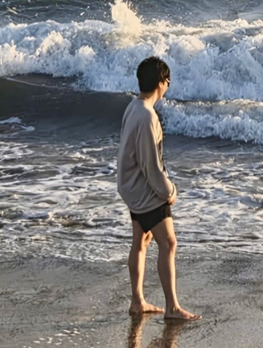 Jikook_Island tweet media