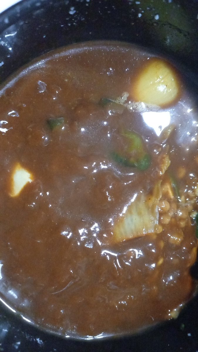 loopy0401's tweet image. 今日の晩御飯

米なし豆腐カレー
昨日と同じですが昨日は食べたあとお腹こわしました　一年前に期限きれた大豆ミートいれてるけど何が原因かわからないのでまた同じの食べます
#ケンモメシ