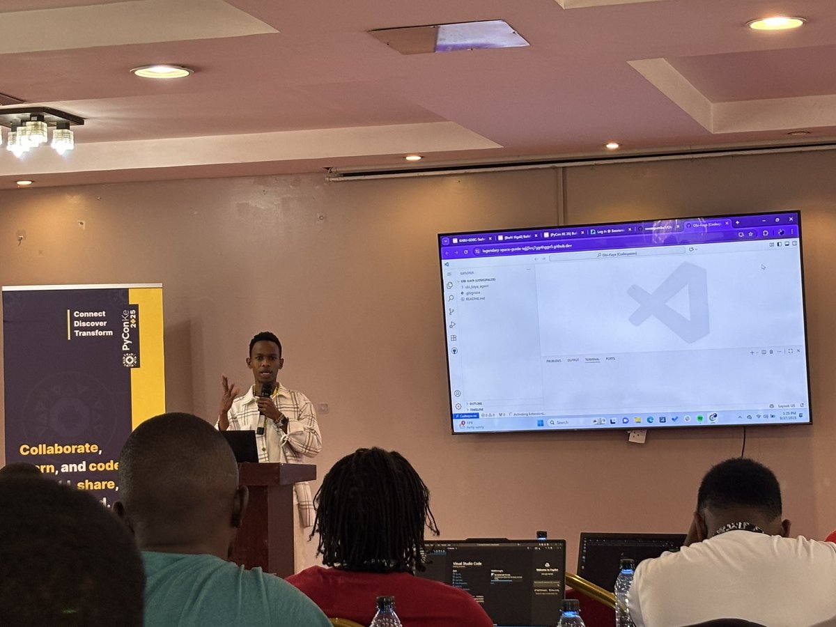 Ndegwa_JM's tweet image. Building agents at  #PyConKE  
Session by @Kai_mwanyumba