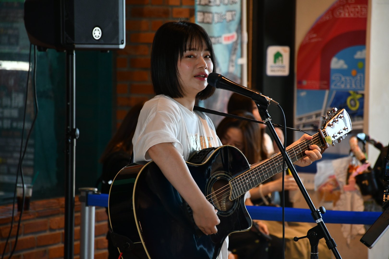 Mayuna♪ページ おはよ〜🐻💭 見て見てニューヘア可愛すぎるの🥺♡ チョコレート